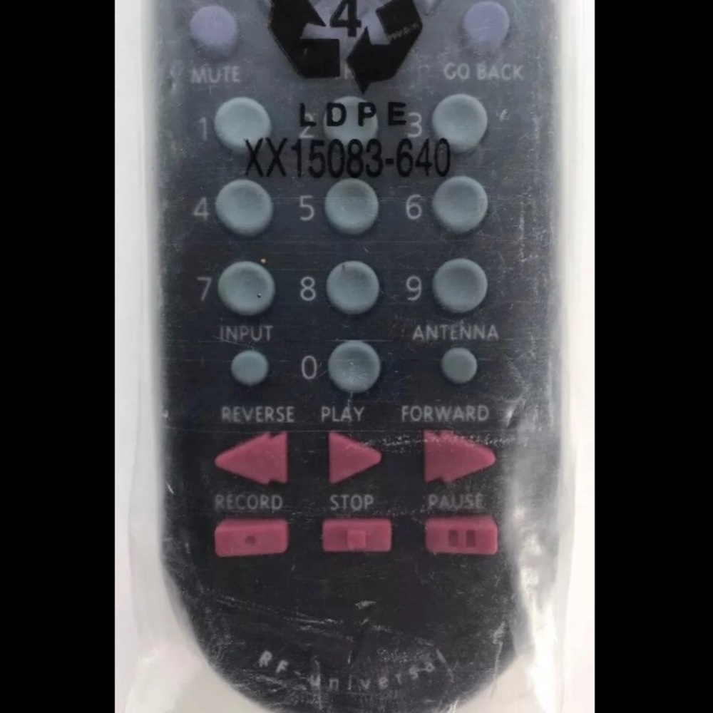 RCA RF Universal Remote Control - Picture 7 of 8